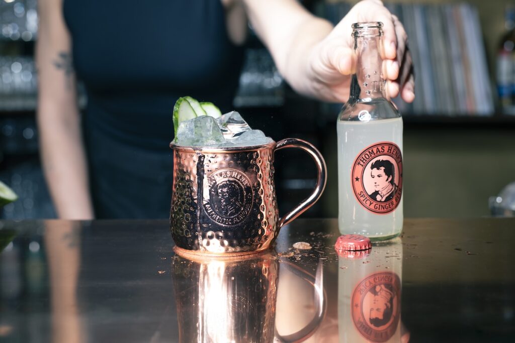 Moscow Mule rezeptbild im Kupferbecher mit Thomas Henry Spicy Ginger Beer
